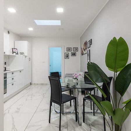 Appartamento Chic House Bari Esterno foto