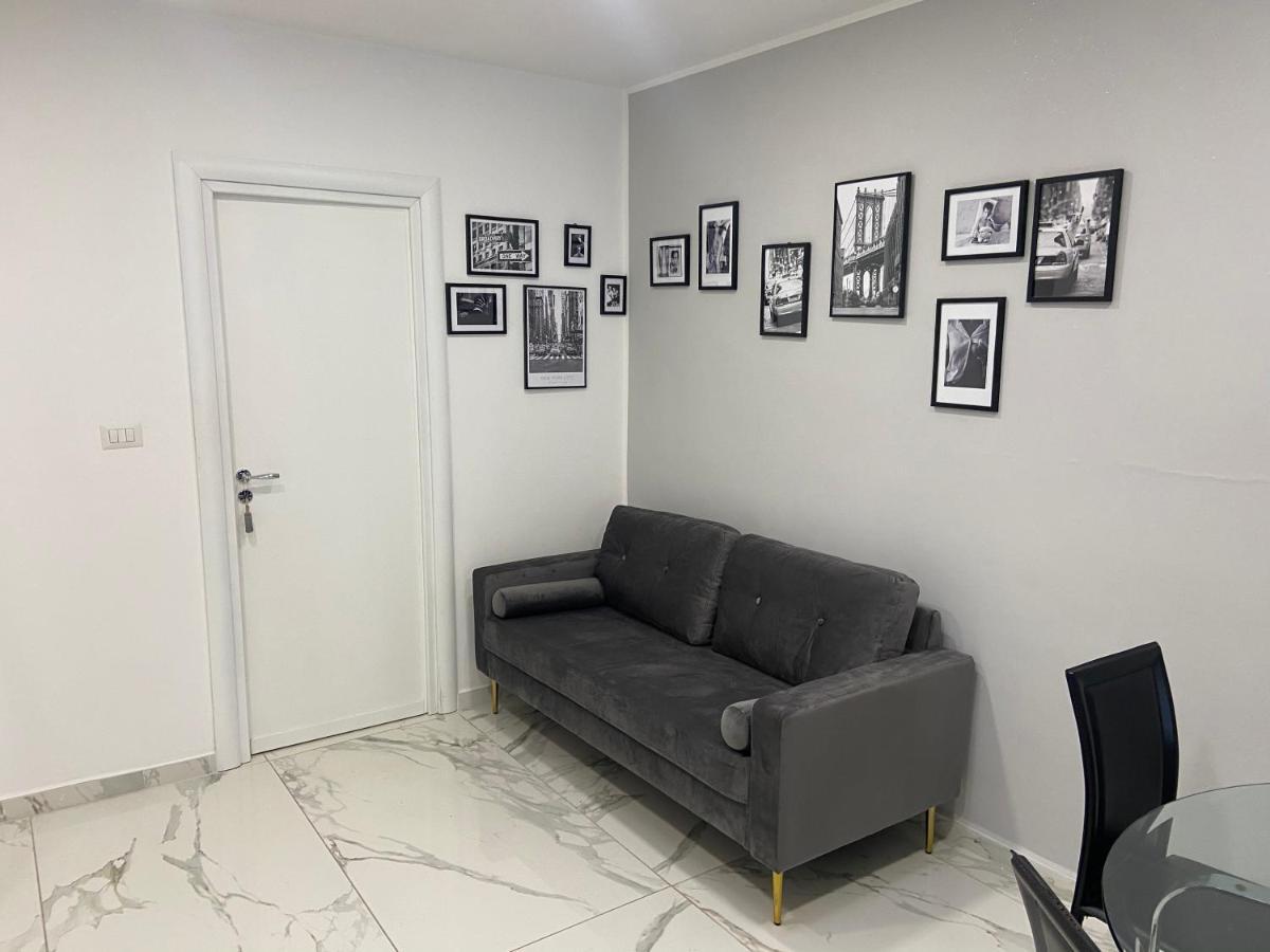 Appartamento Chic House Bari Esterno foto