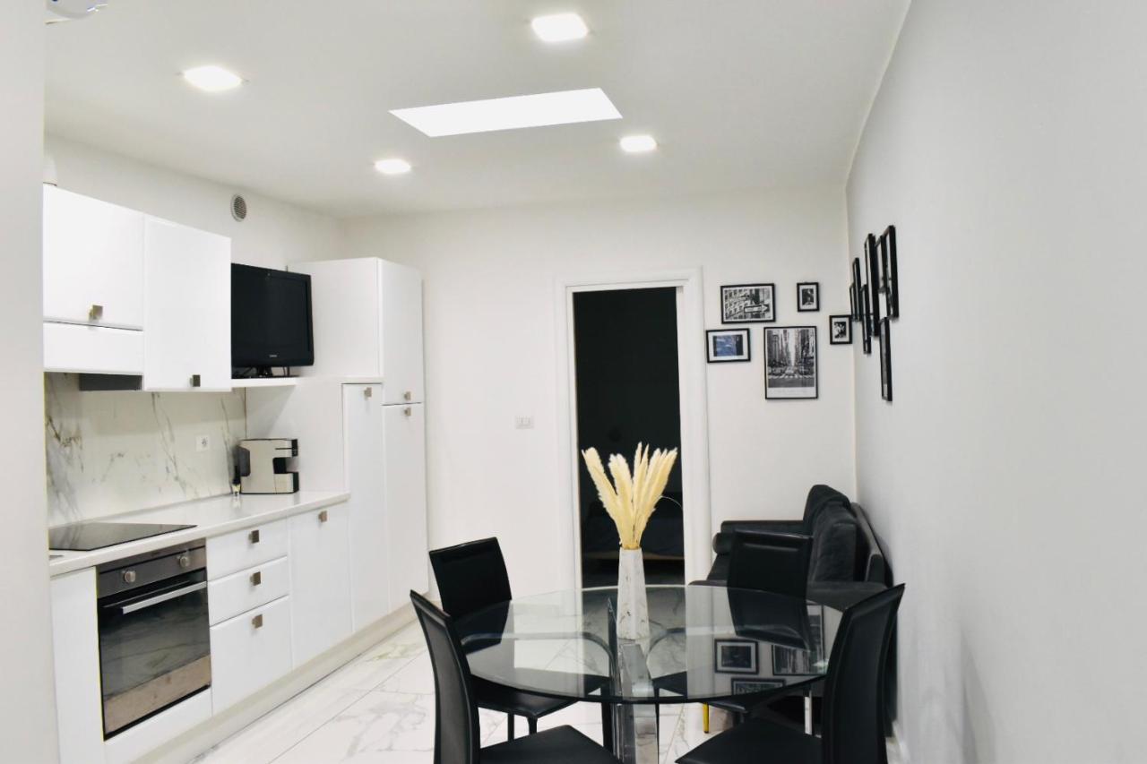 Appartamento Chic House Bari Esterno foto