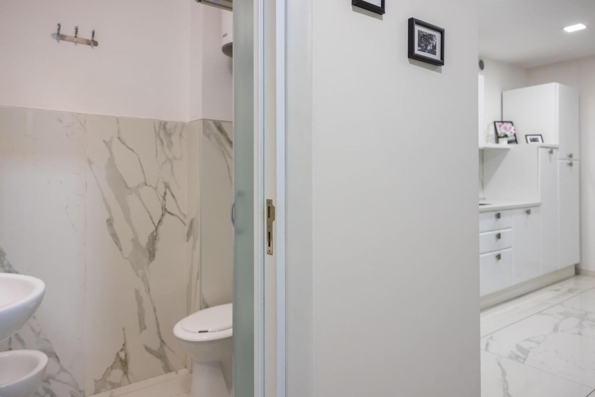 Appartamento Chic House Bari Esterno foto